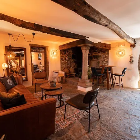 Casa Rural Pineiro, De Vila Sen Vento * O Pedrouzo